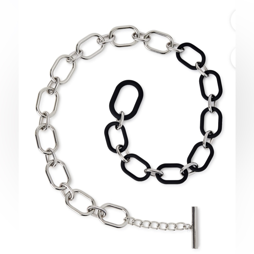 This is my new favorite belt! Chain link silver and matte black!